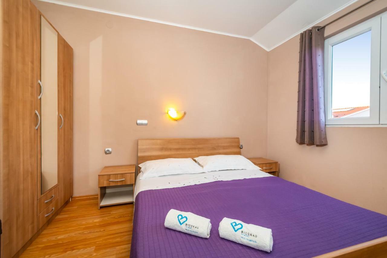 Apartment Adrian Biograd Na Moru Luaran gambar