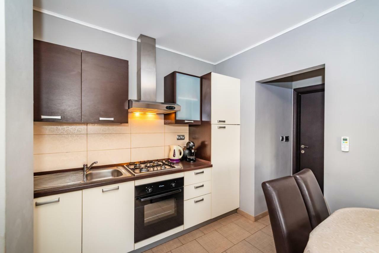 Apartment Adrian Biograd Na Moru Luaran gambar